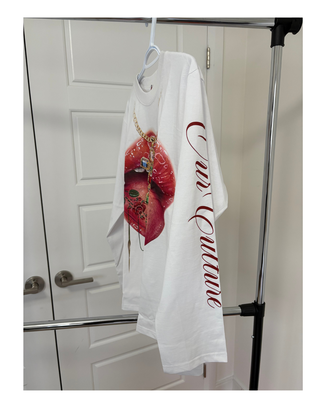 Forbidden Kiss Long Sleeve Tee – SZN CUL