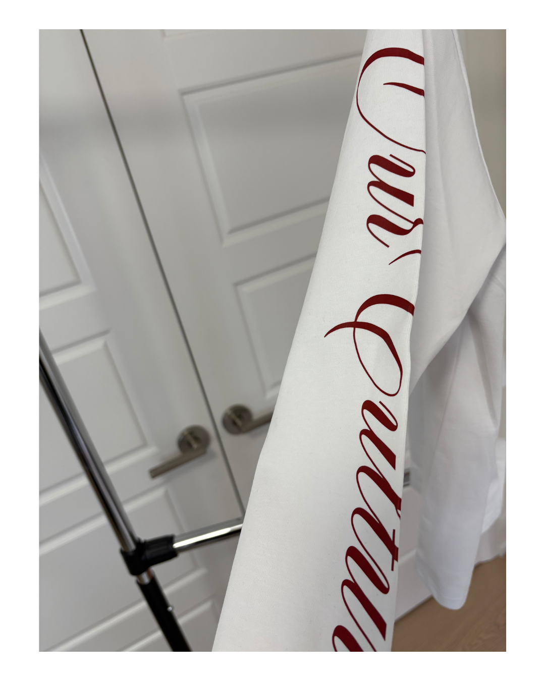 Forbidden Kiss Long Sleeve Tee – SZN CUL