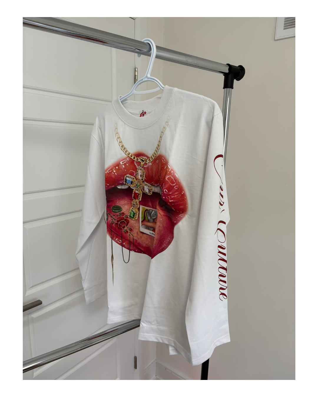 Forbidden Kiss Long Sleeve Tee – SZN CUL